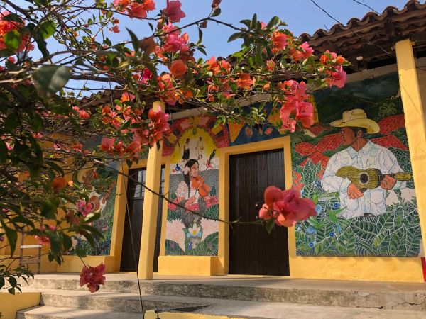 Où trouver des cours de peinture murale traditionnelle au Mexique?
