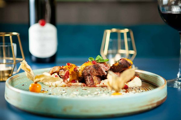 Où déguster les spécialités culinaires traditionnelles en Toscane, Italie : restaurants et marchés?